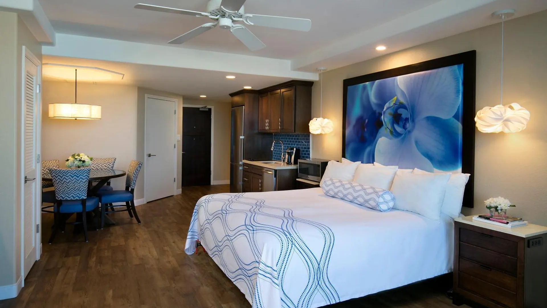 Lido Beach Resort - Sarasota