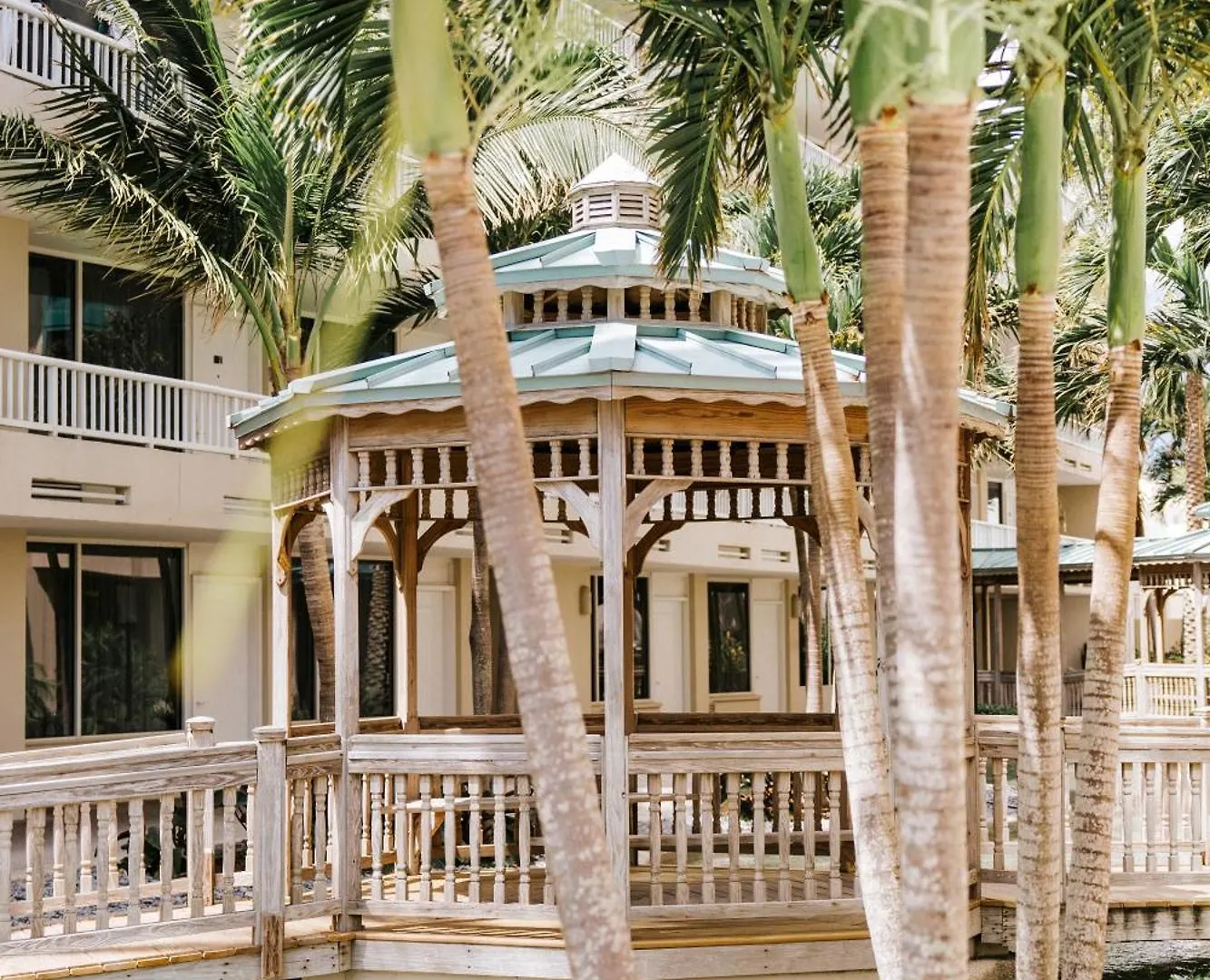Lido Beach Resort - Sarasota